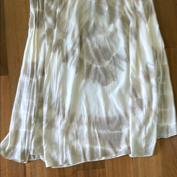 Aakaa Cream Tie-Dye Skirt Set - Picture 9 of 14